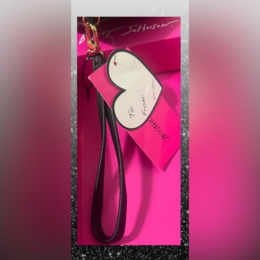 Betsey Johnson Gloves & Wallet Wristlet 12 Card Slot Zipper Pocket Gift Box NWT - Picture 12 of 15